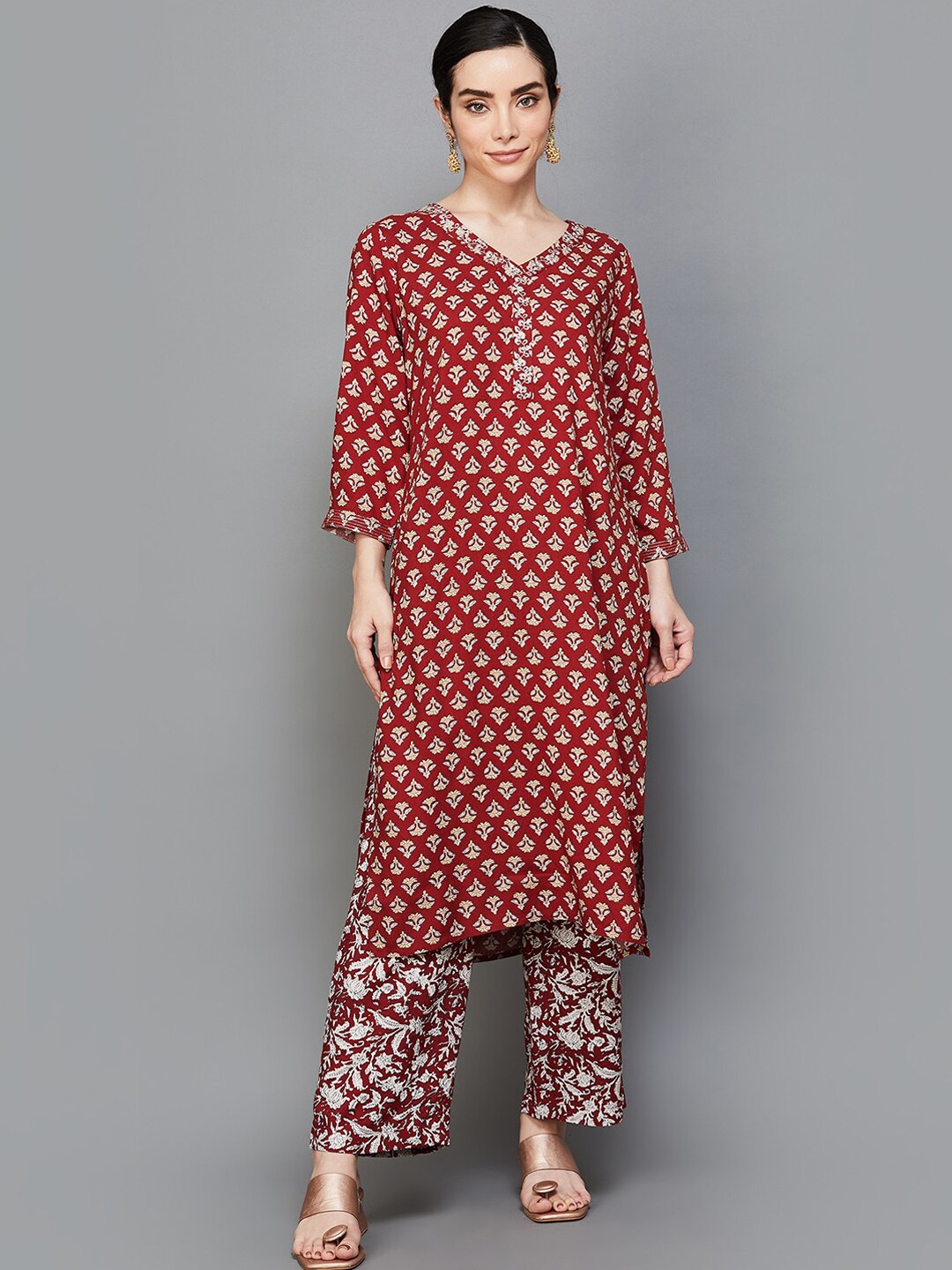 

Melange by Lifestyle Floral Printed Regular Kurta With Trousers, Red