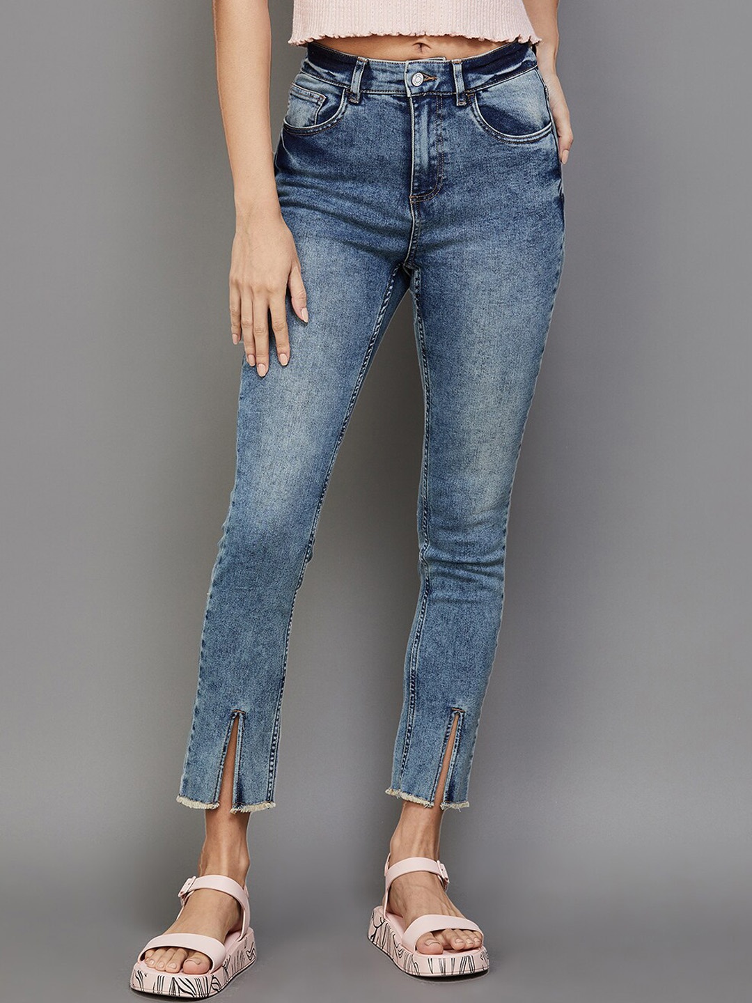 

Ginger by Lifestyle Women Slim Fit Clean Look Light Fade Pure Cotton Jeans, Blue
