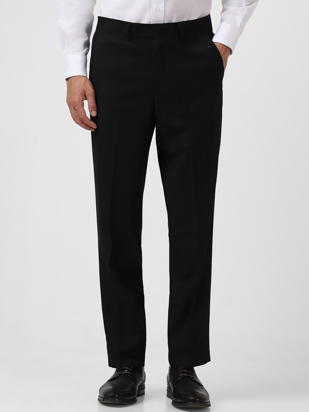 

Van Heusen Men Plain Flat-Front Formal Trousers, Black