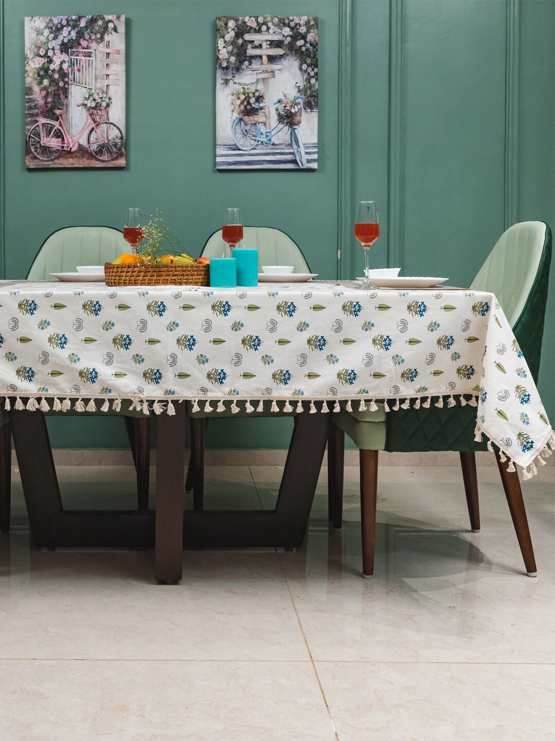 

URBAN SPACE Blue & White Floral Printed Pure Cotton 6-Seater Table Covers