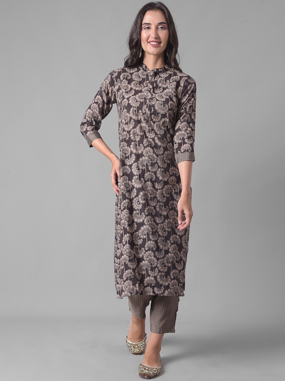 

Dollar Missy Floral Printed Mandarin Collar Straight Kurta With Trouser, Brown