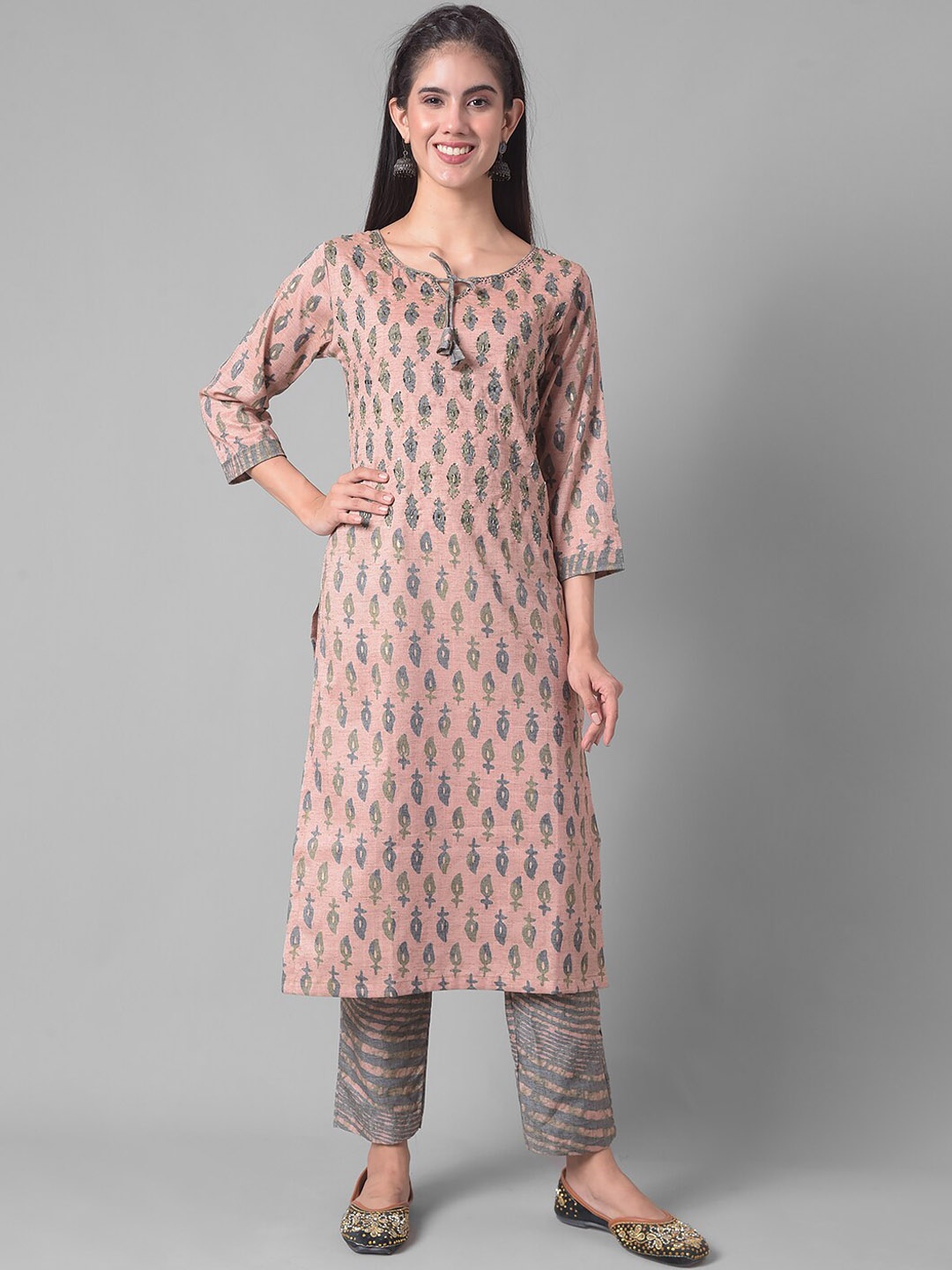 

Dollar Missy Ethnic Motifs Printed Tie-Up Neck Regular Kurta with Trousers, Pink