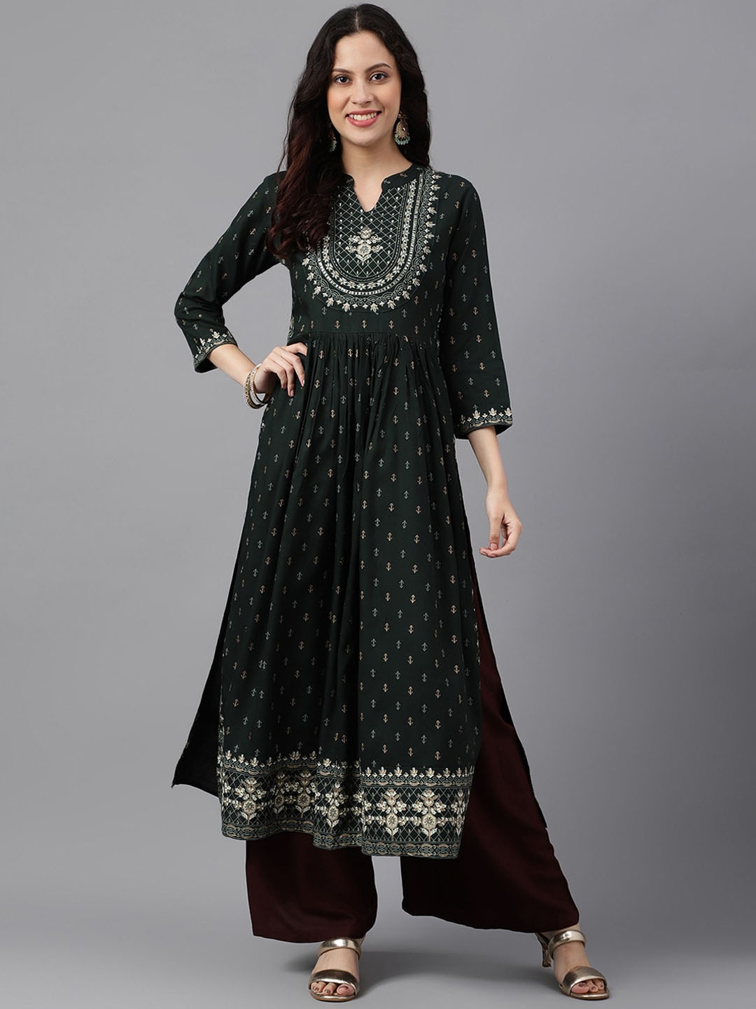 

SAABHI Geometric Printed Thread Work Pleated A-Line Kurta, Green