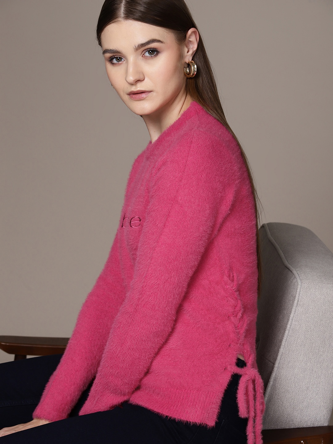 

bebe Women Brighter Basics Pullover with Embroidered Detail, Pink