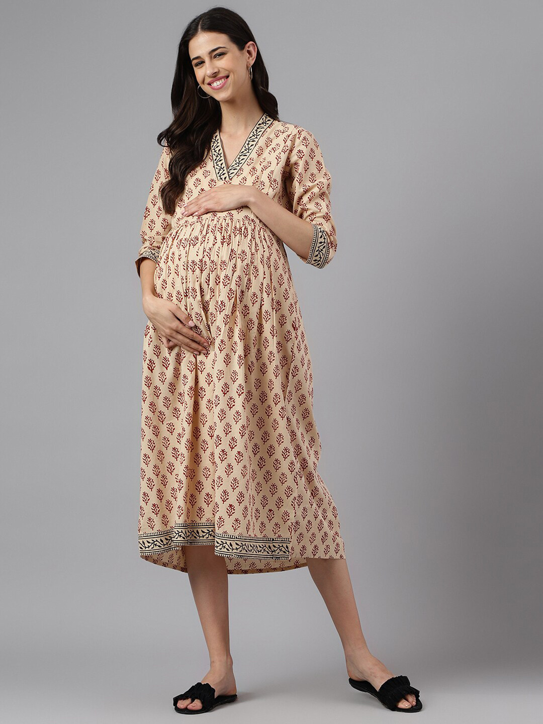 

Negen Ethnic Motifs Printed V-Neck Pleated Maternity Cotton Fit & Flare Midi Dress, Beige