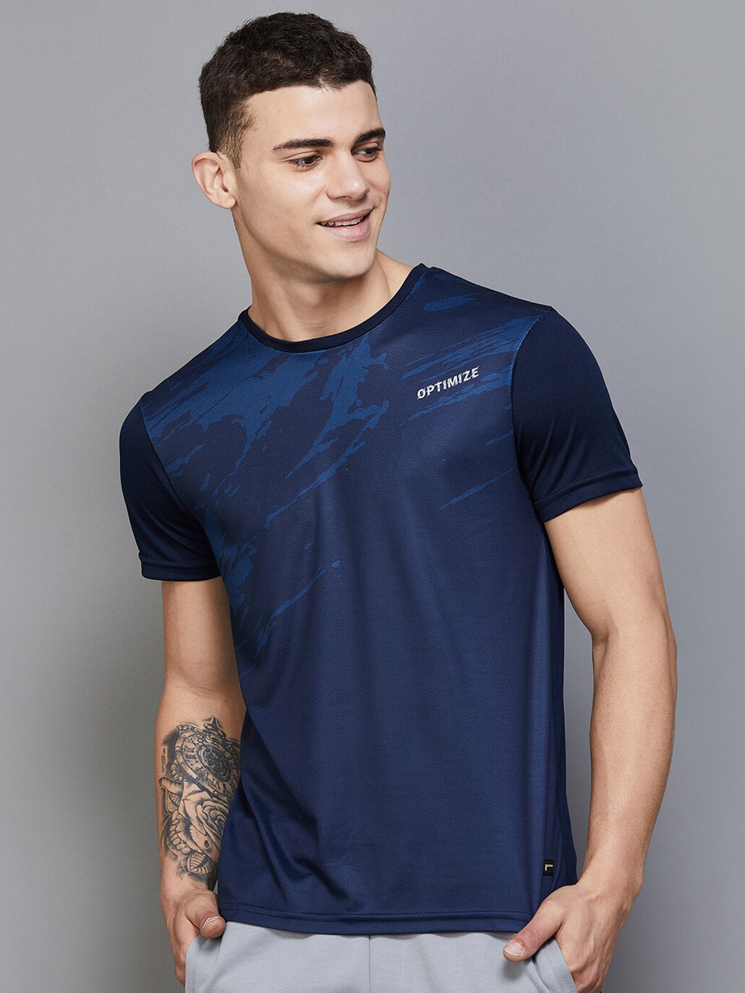 

Fame Forever by Lifestyle Abstract Printed Round Neck Short Sleeve Regular T-shirt, Navy blue