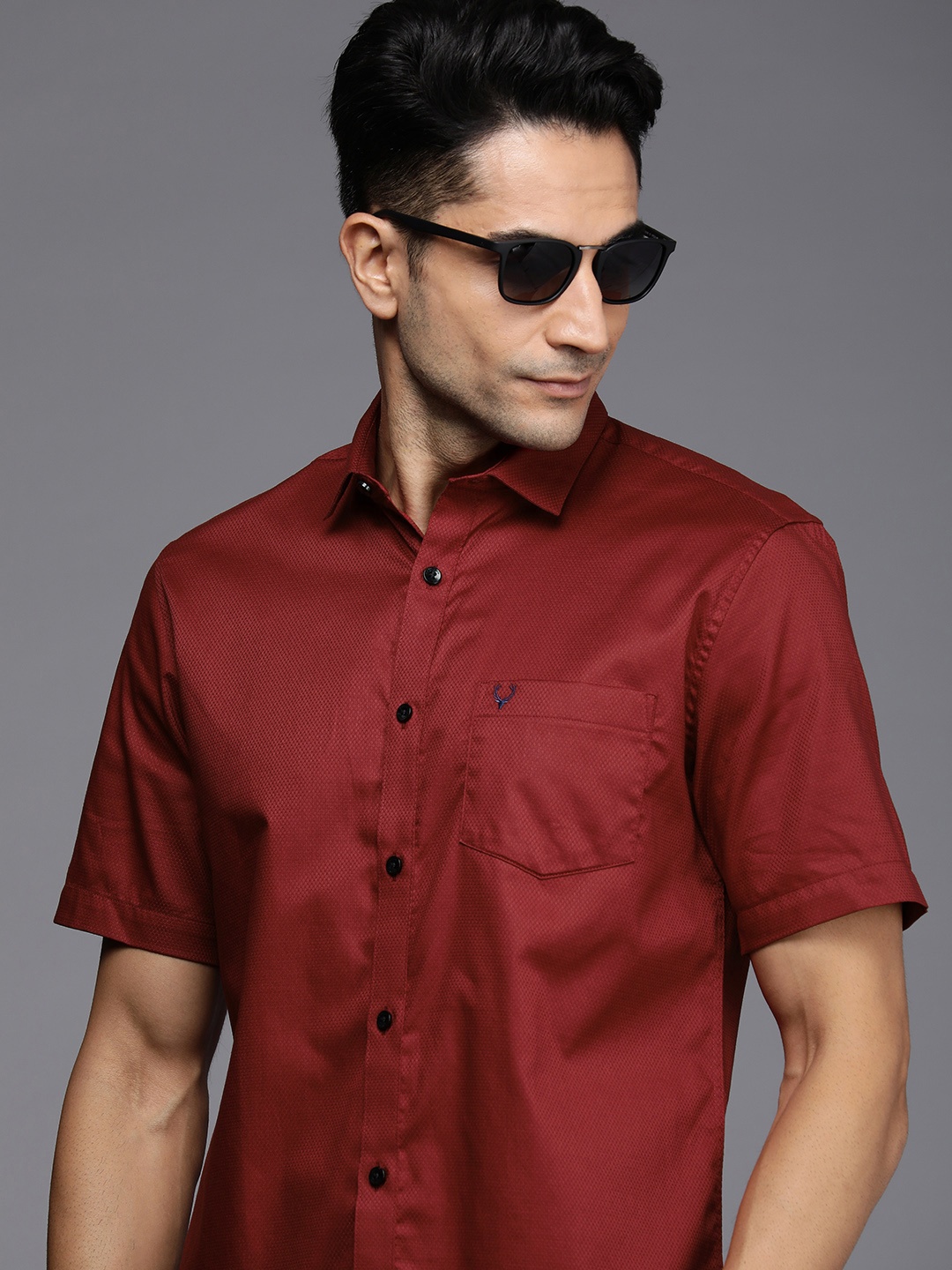 

Allen Solly Pure Cotton Self Design Textured Sport Fit Casual Shirt, Red