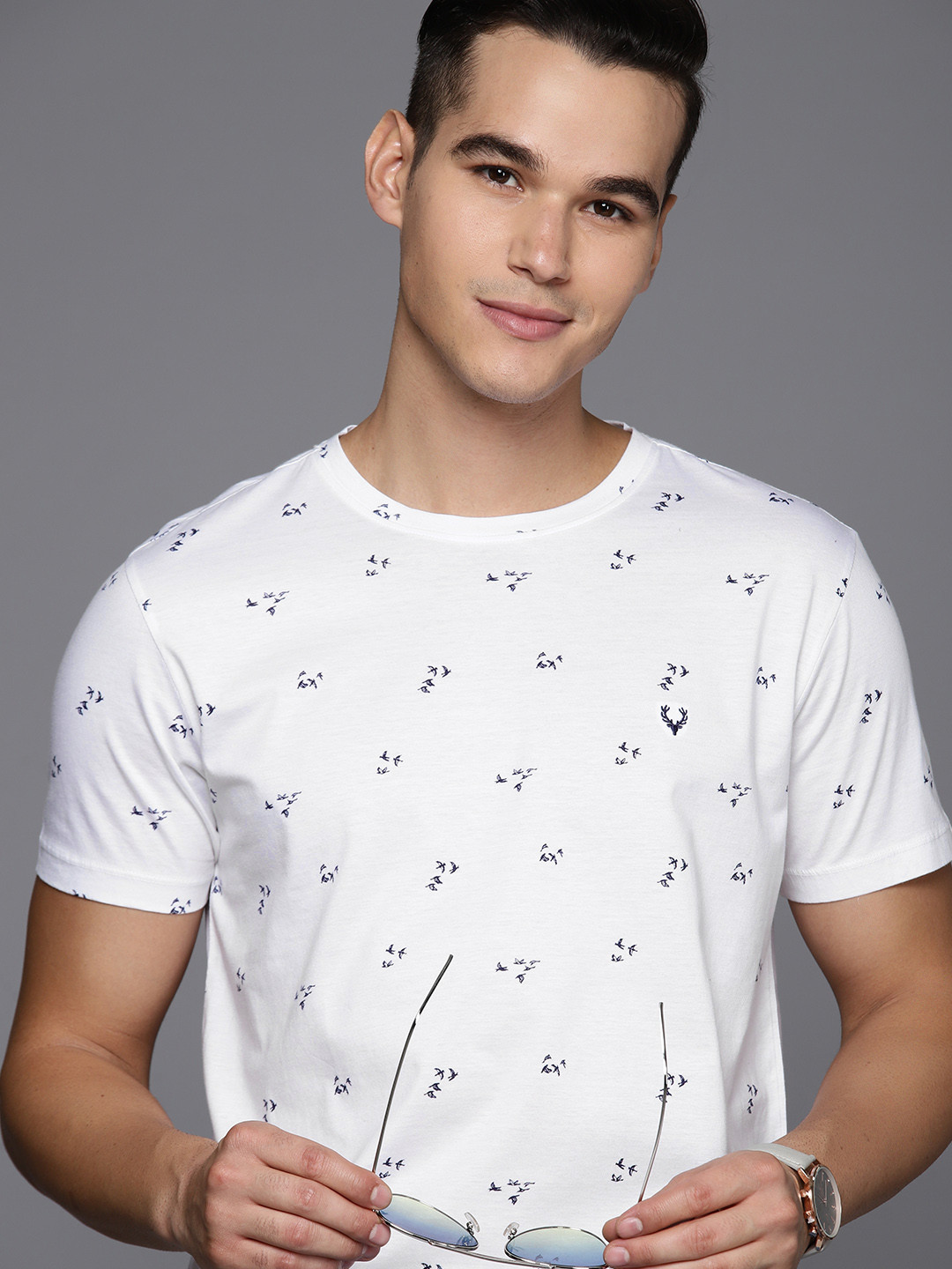 

Allen Solly Men Printed Pure Cotton T-shirt, White