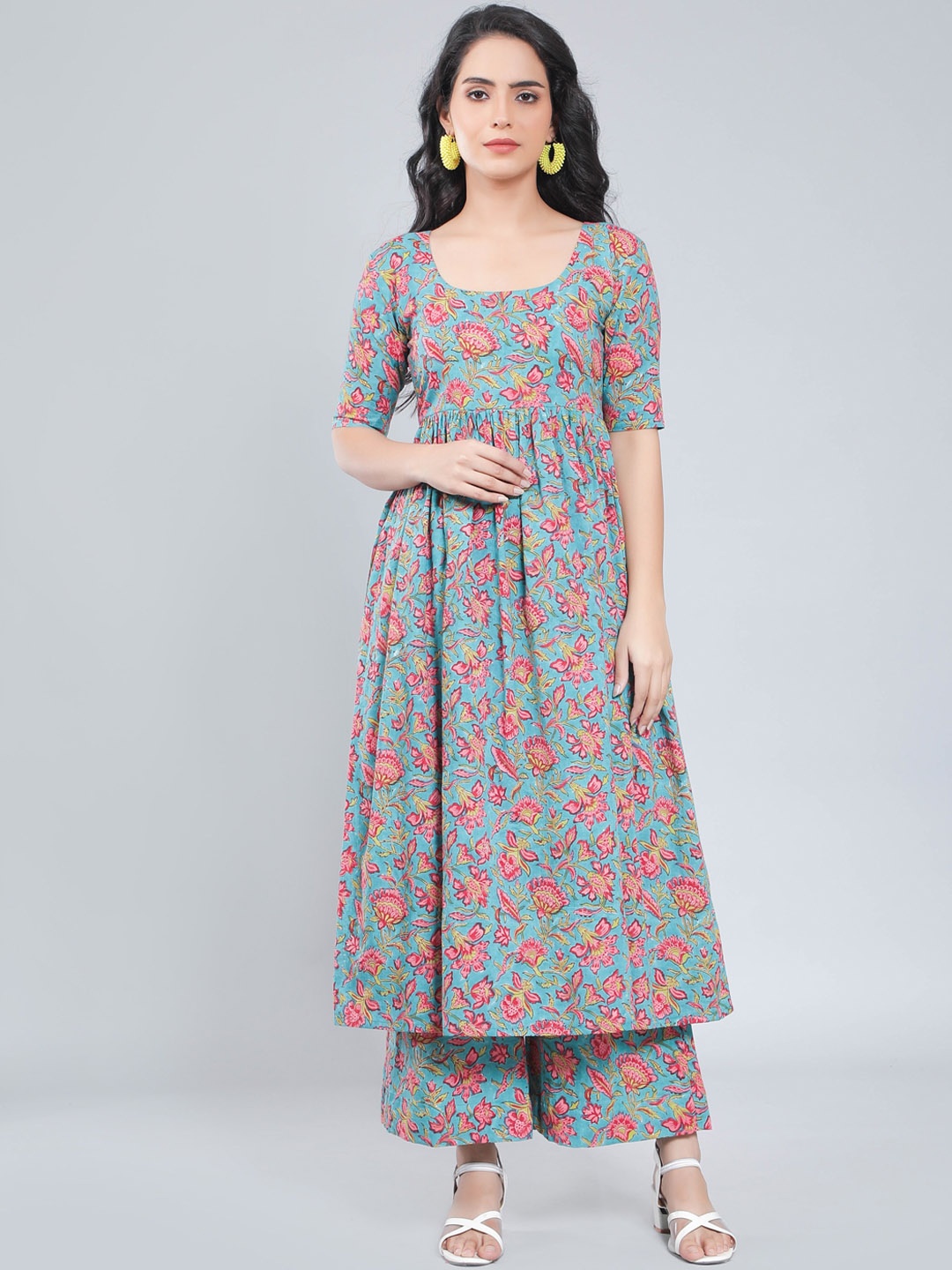 

Sajke Floral Printed Pure Cotton Empire Anarkali Kurta with Palazzos, Blue