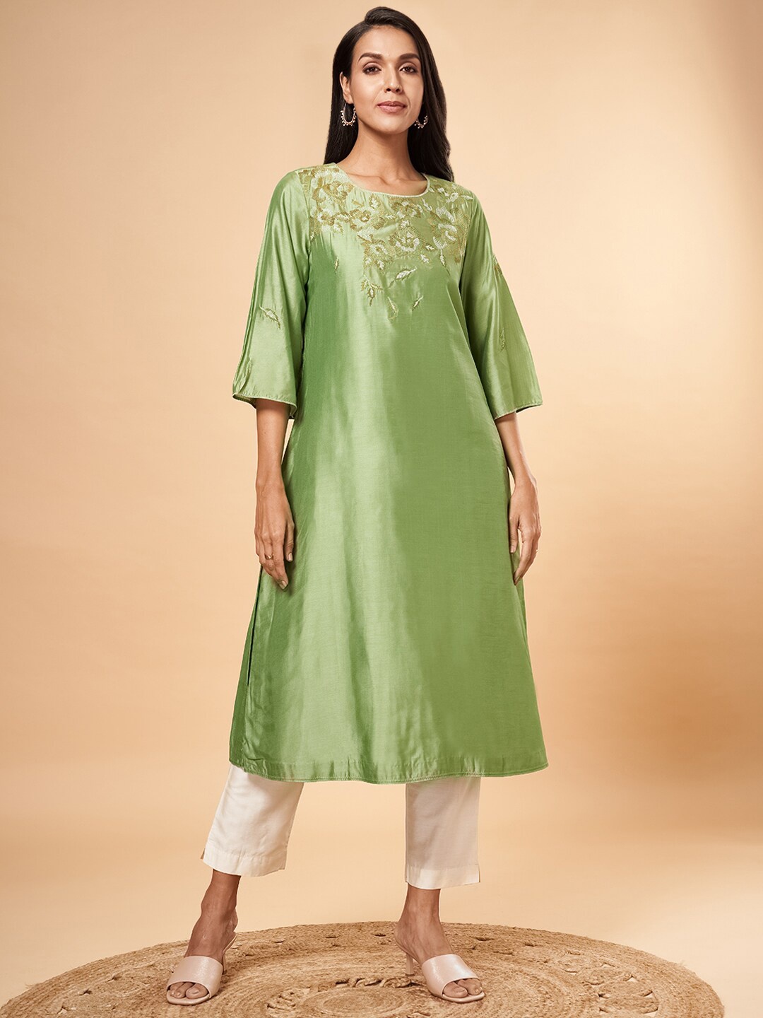 

Marigold Lane Floral Embroidered Chanderi Silk Kurta, Green