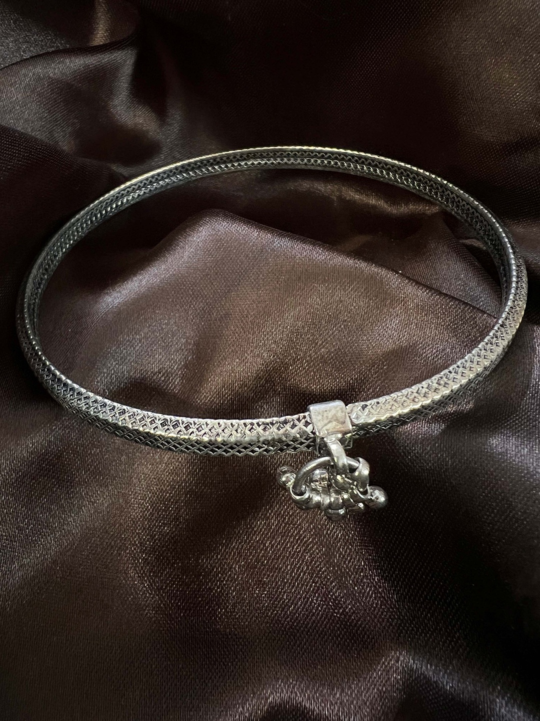

Arte Jewels 925 Oxidised Silver Leg Kada Anklet