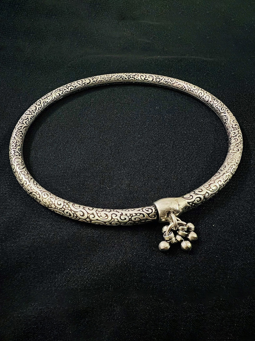 

Arte Jewels 925 Sterling Silver Tribal Single Ankle Kada