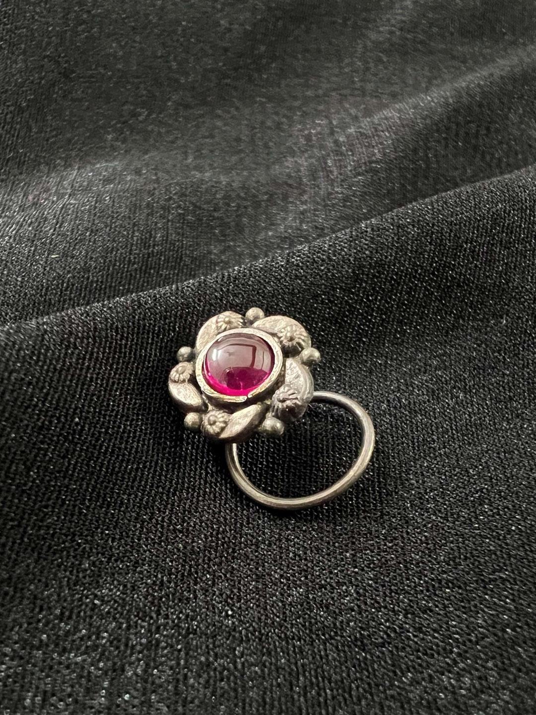 

Arte Jewels Sterling Silver Stone Studded Nosepin