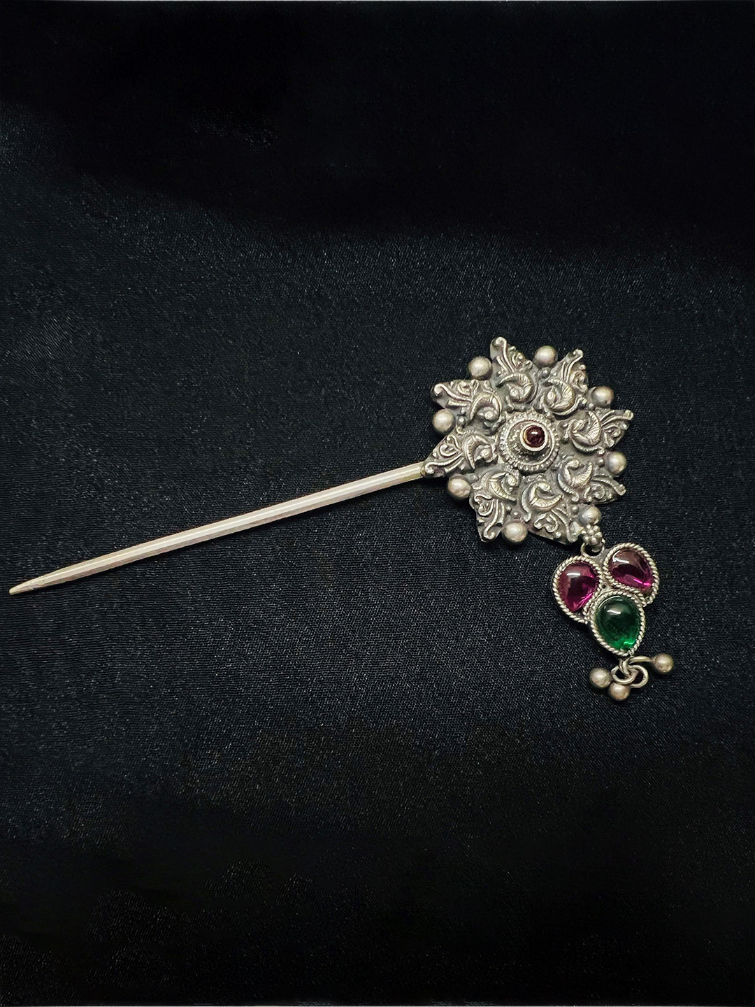 

Arte Jewels Oxidised Silver Hair Pin