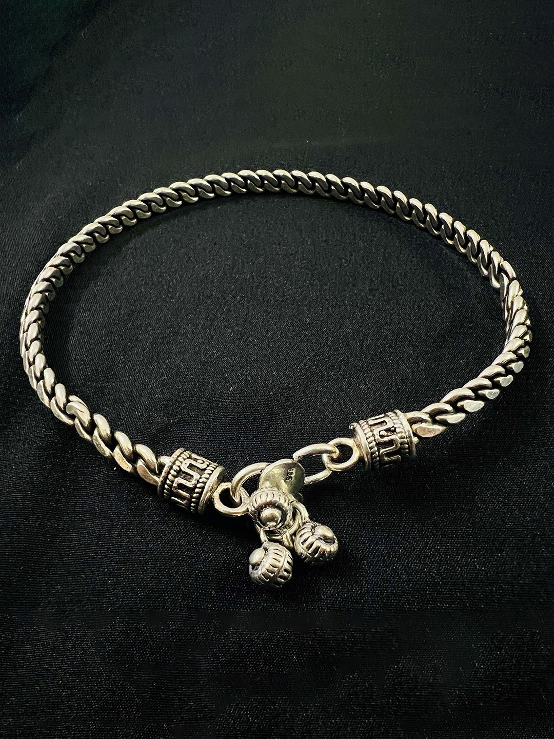 

Arte Jewels 925 Sterling Silver Tribal Single Ankle Kada