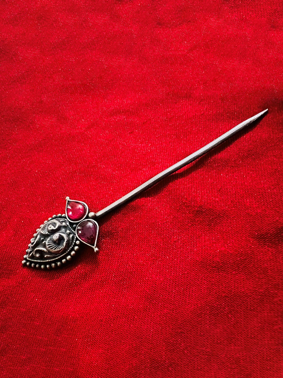 

Arte Jewels Oxidised Silver Hair Pin