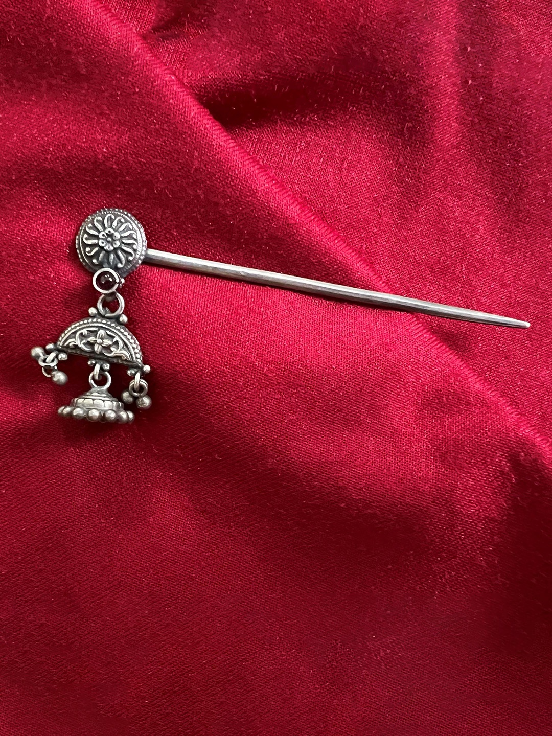 

Arte Jewels Oxidised Silver Hair Pin