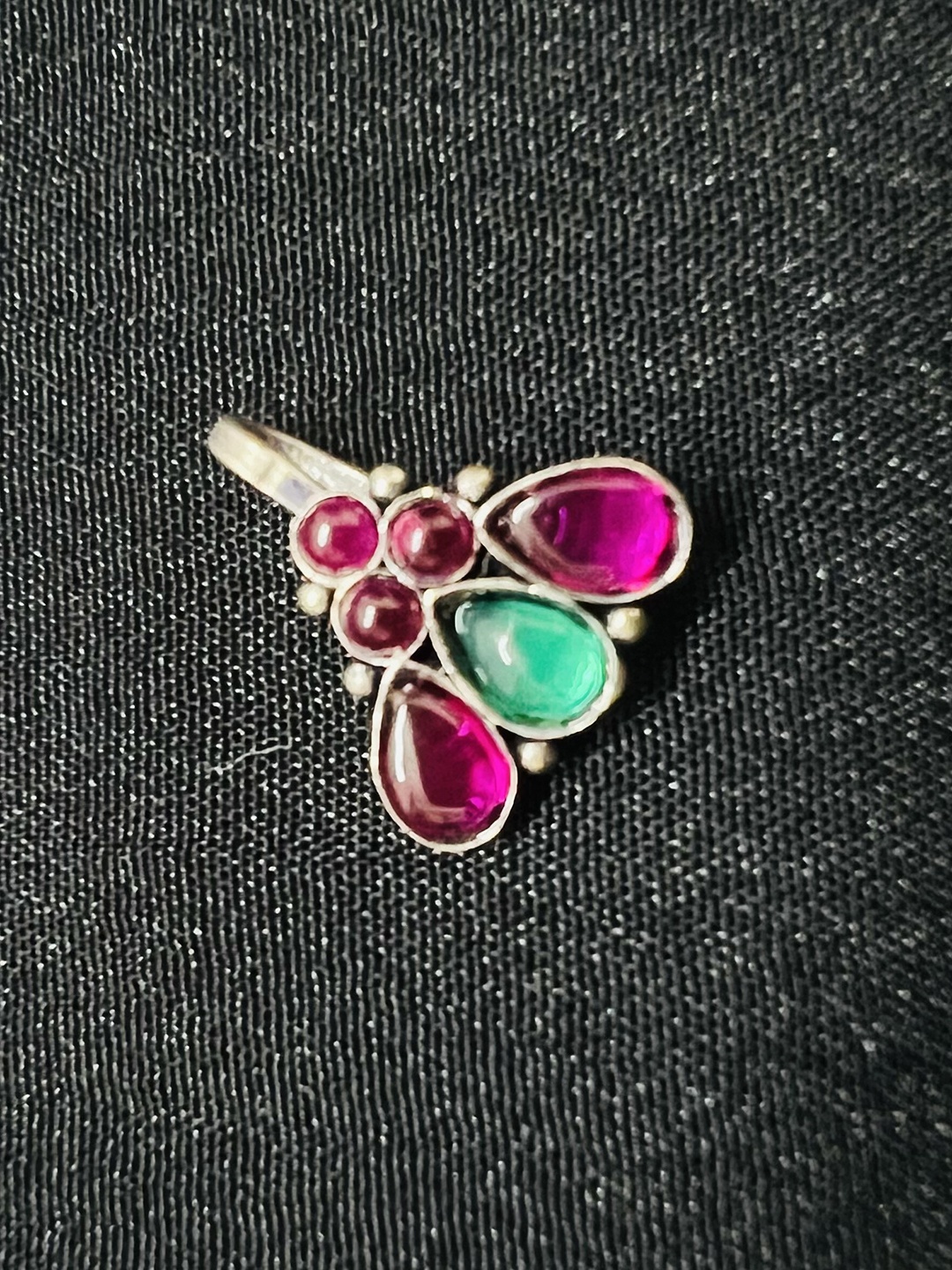

Arte Jewels Sterling Silver Stone Studded Nosepin