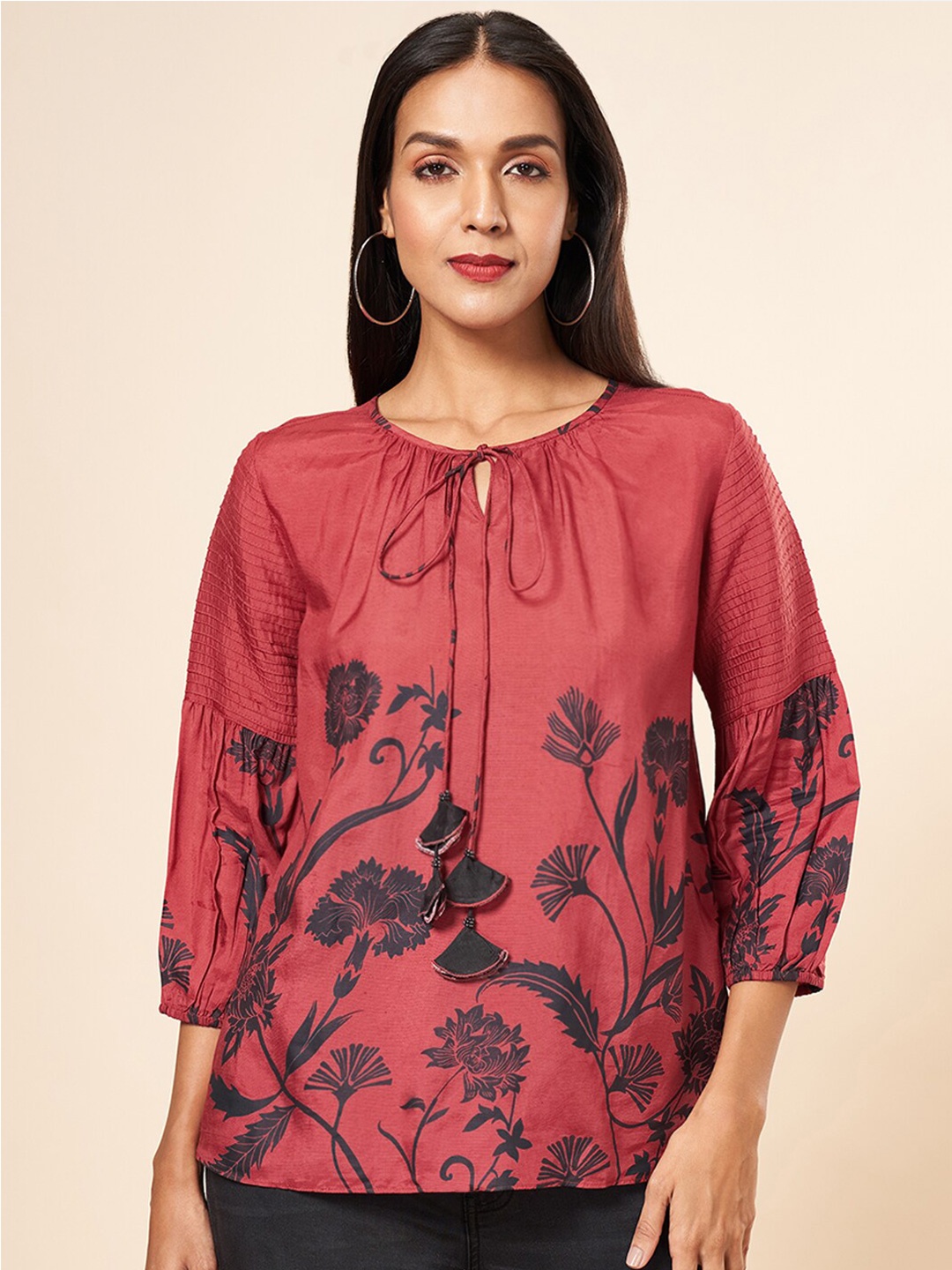 

Marigold Lane Floral Printed Tie-Up Neck Puff Sleeve Linen Top, Red