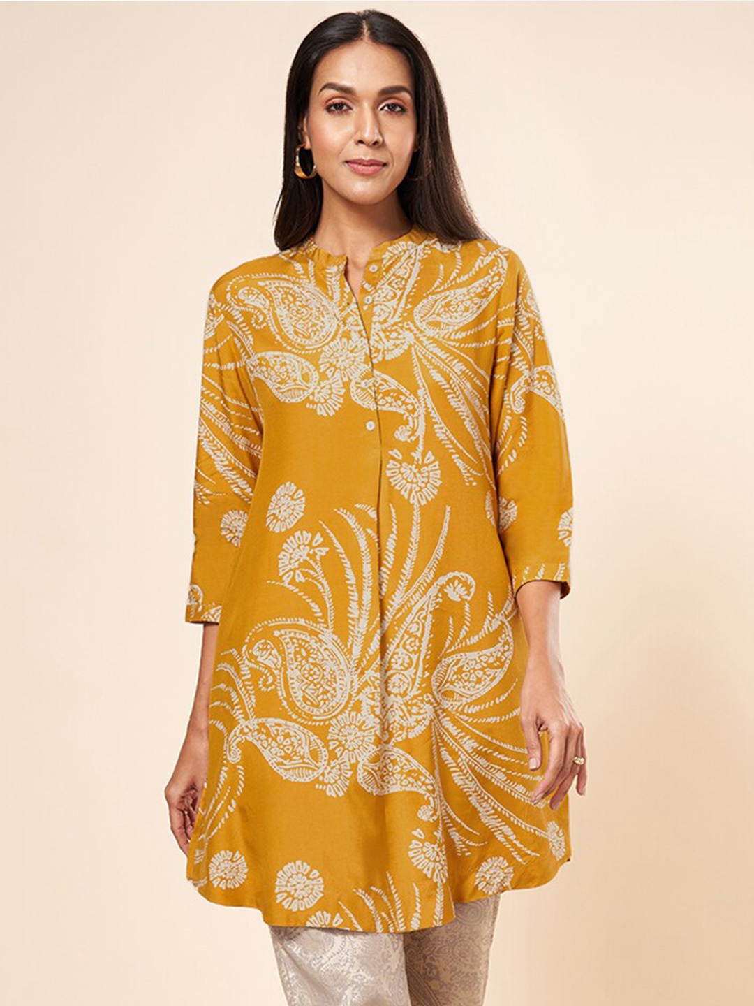 

Marigold Lane Floral Printed Mandarin Collar Tunic, Yellow