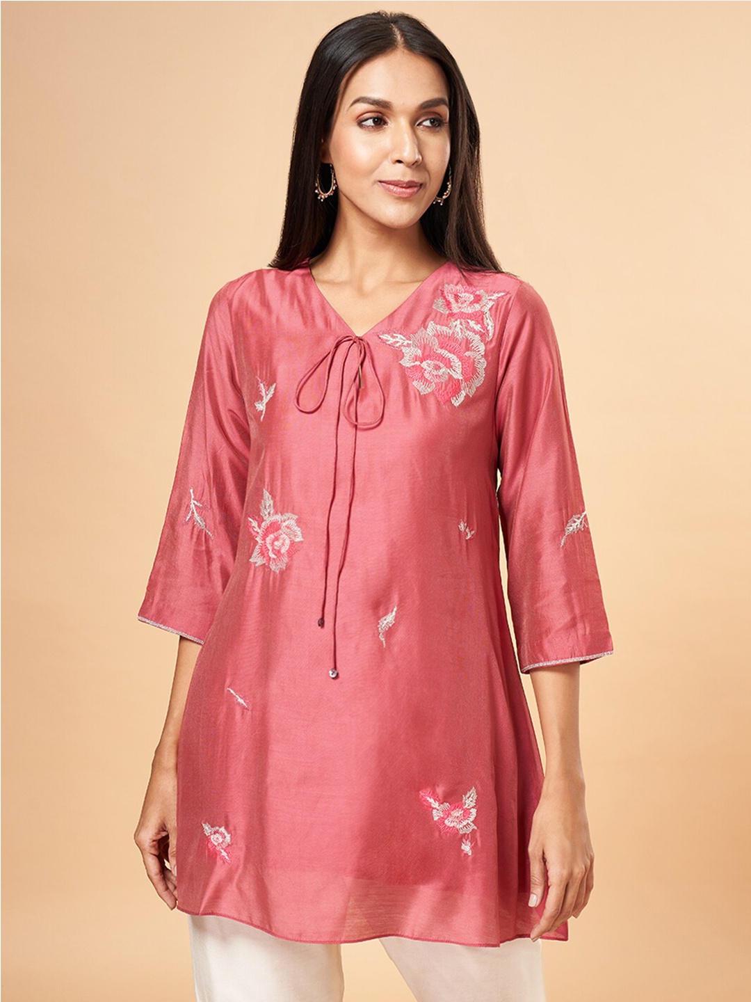 

Marigold Lane Floral Embroidered V-Neck Thread Work Kurti, Rust