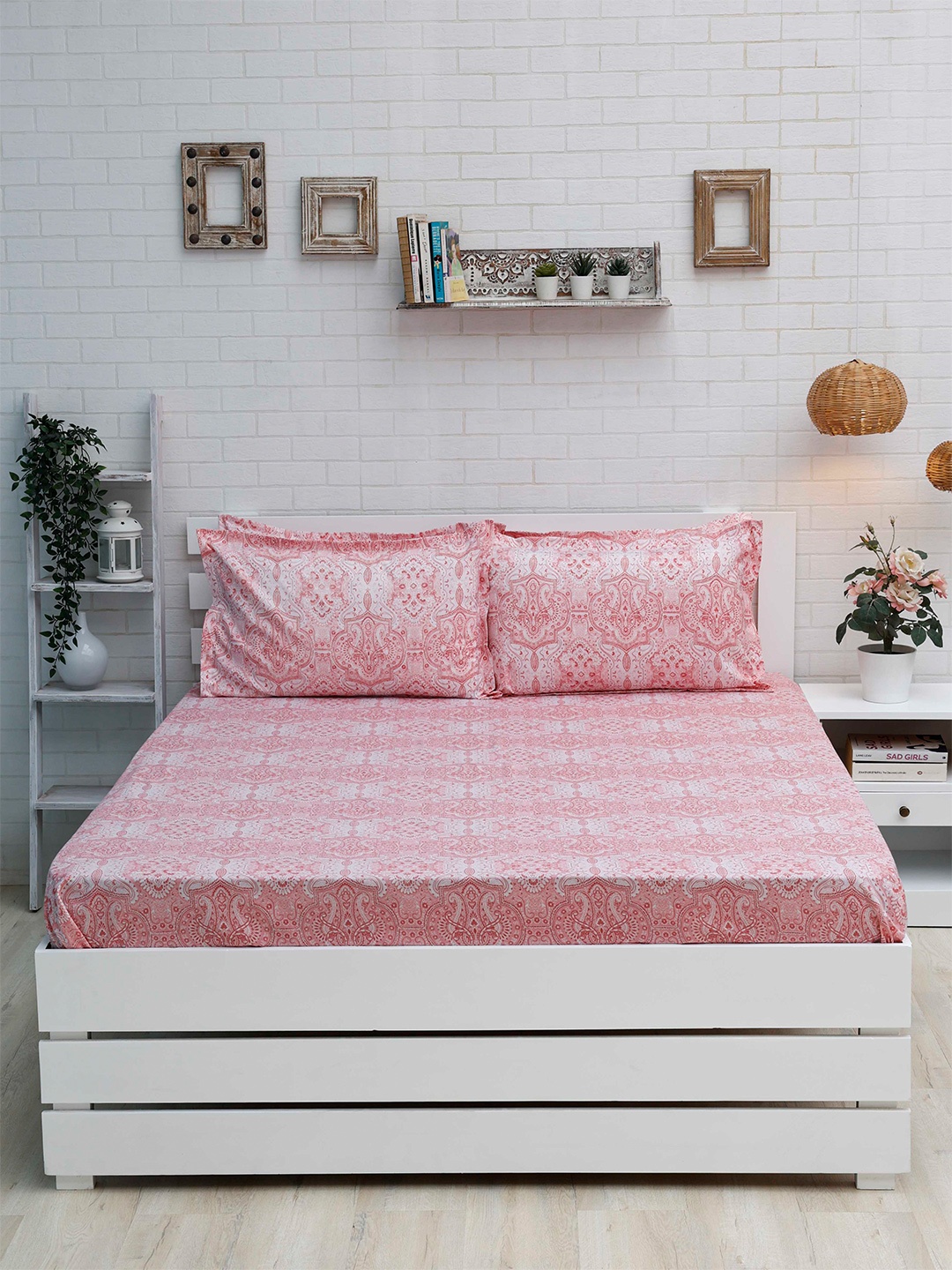 

Ariana Pink & White Ethnic Motifs 144 TC King Bedsheet with 2 Pillow Covers