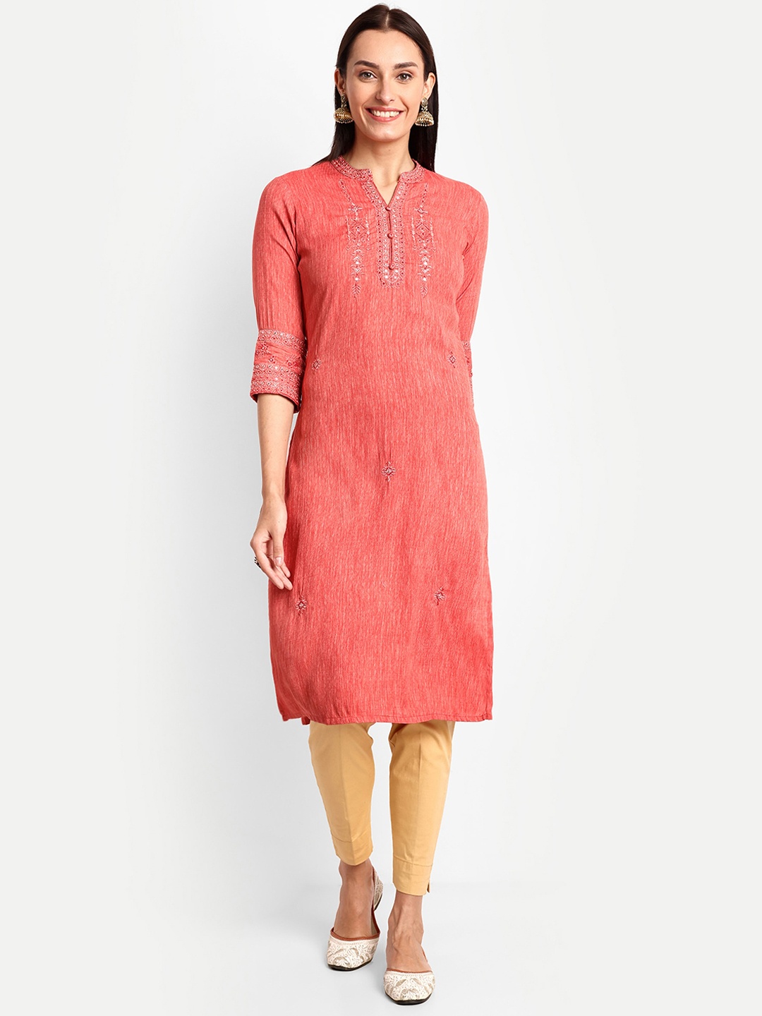 

KAVITA GUPTA Floral Embroidered Mandarin Collar Thread Work Straight Kurta, Red