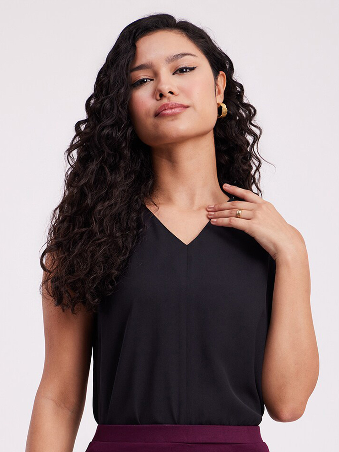 

FableStreet V-Neck Regular Top, Black