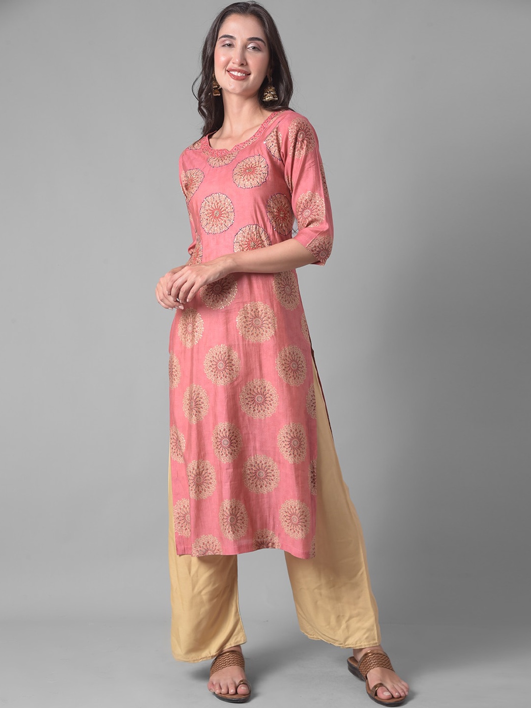 

Dollar Missy Ethnic Motifs Printed Beads & Stones Kurta, Pink