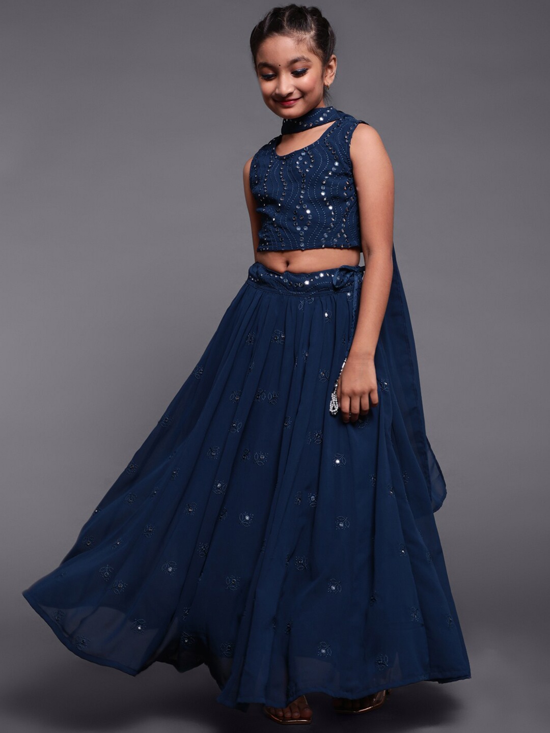 

Aks Kids Girls Embroidered Round Neck Lehenga Choli With Dupatta, Blue