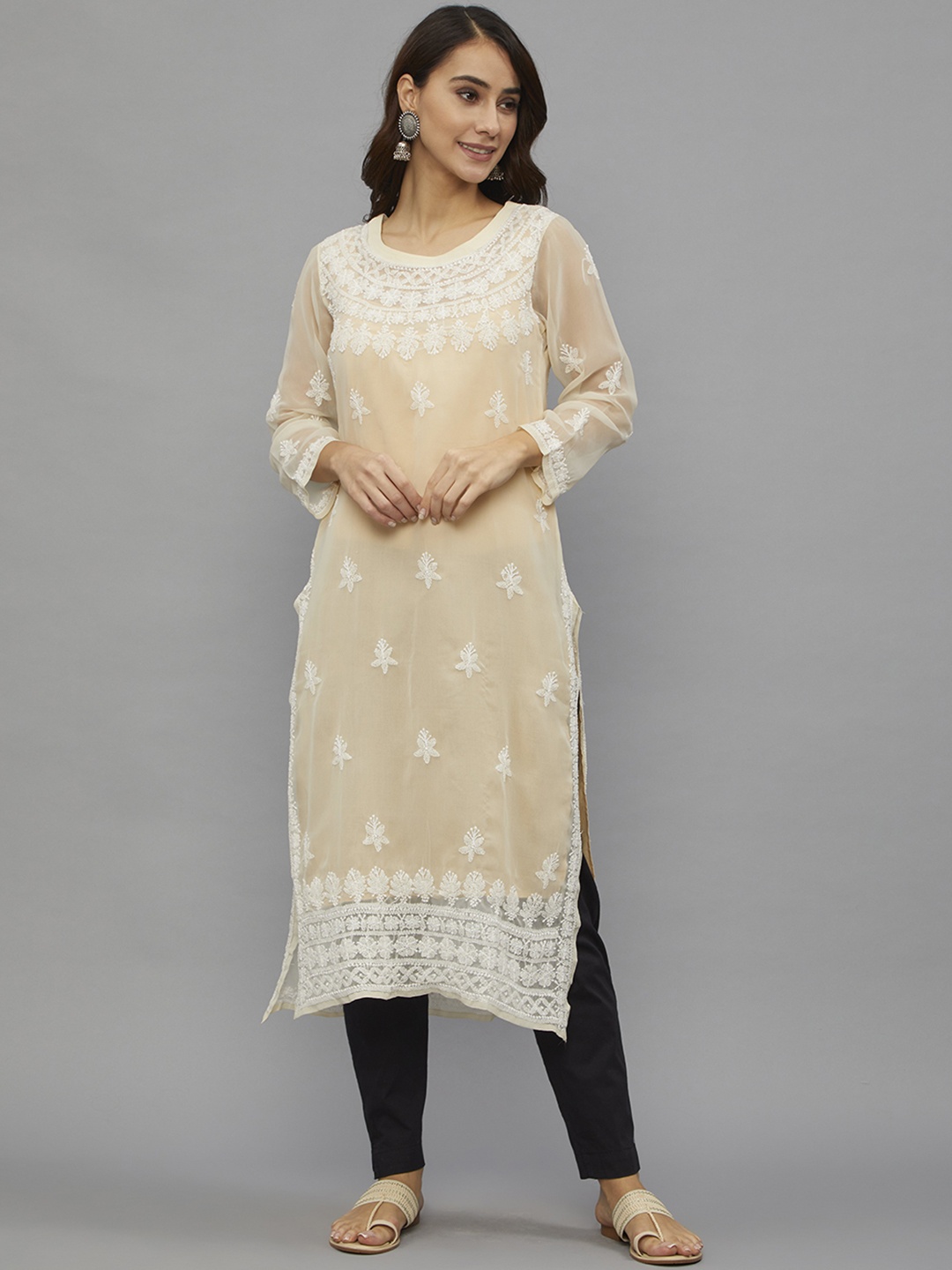 

Ethnava Ethnic Motifs Embroidered Straight Kurta, Beige