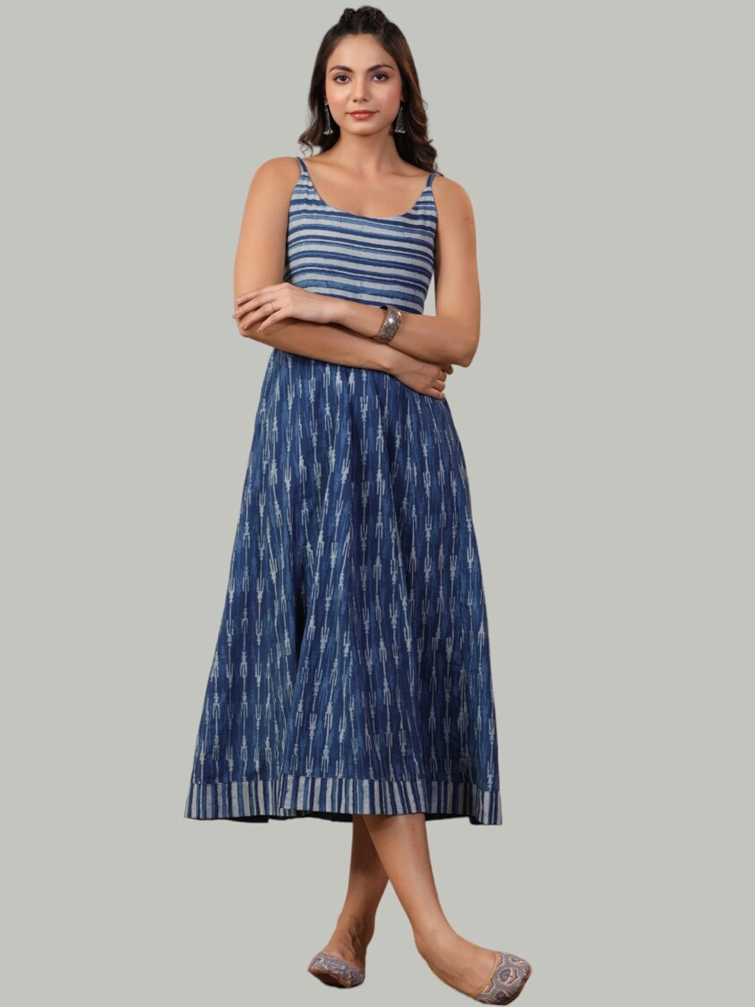 

Shuddhi Abstract Printed Cotton A-Line Midi Midi Dress, Blue