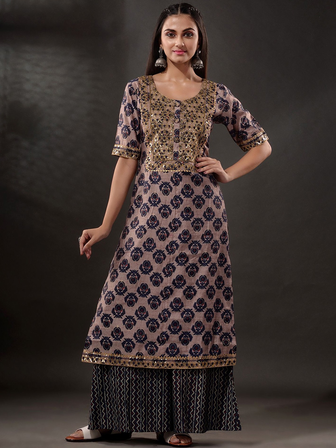 

Disli Ethnic Motifs Printed Sequinned Chanderi Cotton Kurta with Palazzos, Beige
