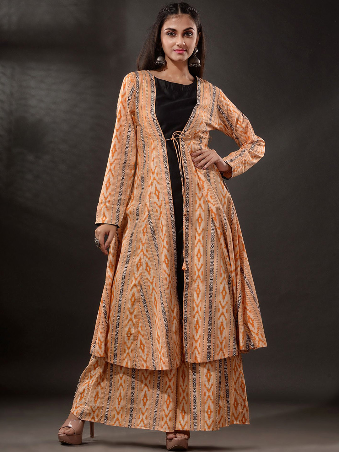 

Disli Ethnic Motifs Printed Anarkali Kurta With Palazzos & Jacket, Black