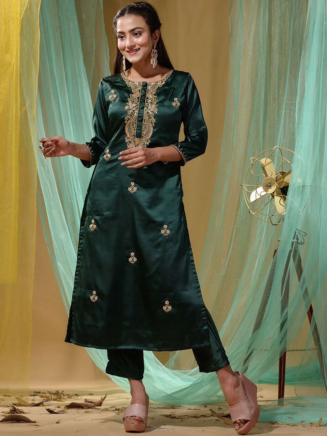 

Disli Floral Embroidered Beads & Stones Satin Straight Kurta With Trousers, Green