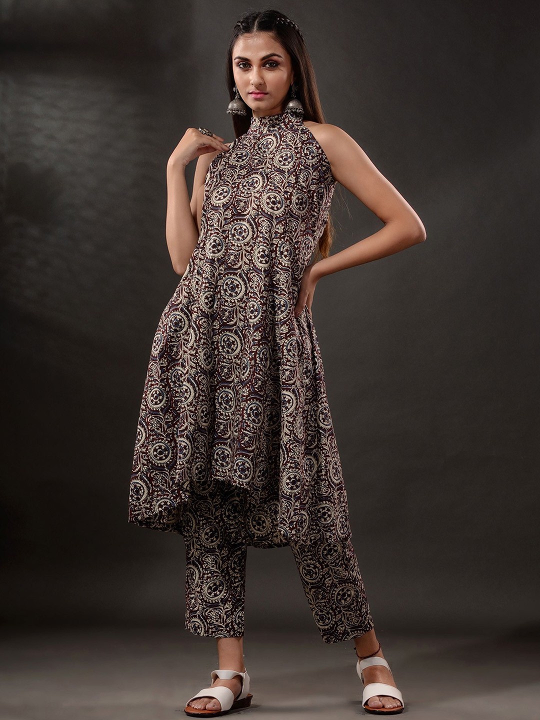 

Disli Floral Printed Pure Cotton Anarkali Kurta With Trousers, Maroon