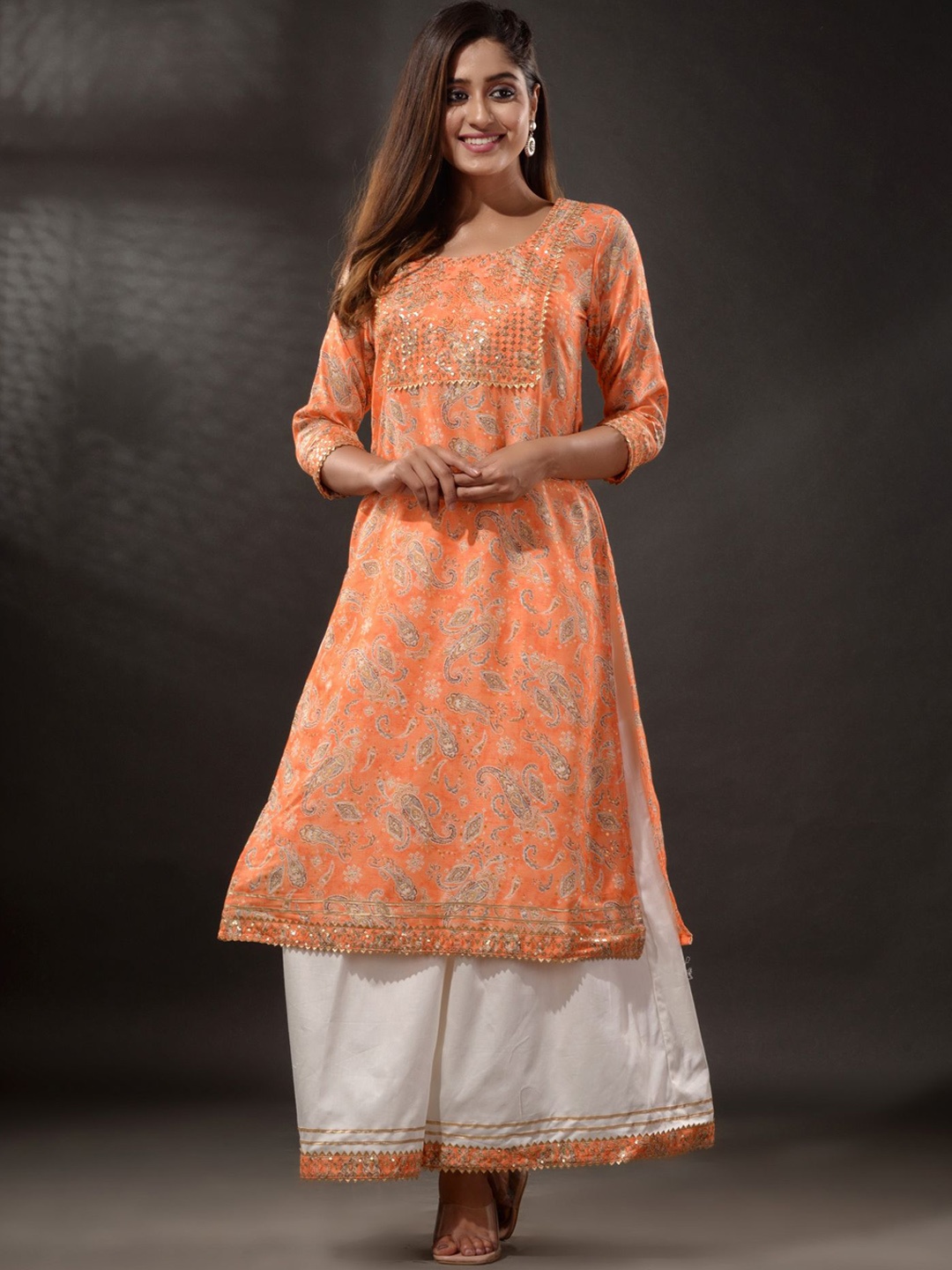 

Disli Paisley Printed Regular Gotta Patti Kurta with Palazzos, Orange