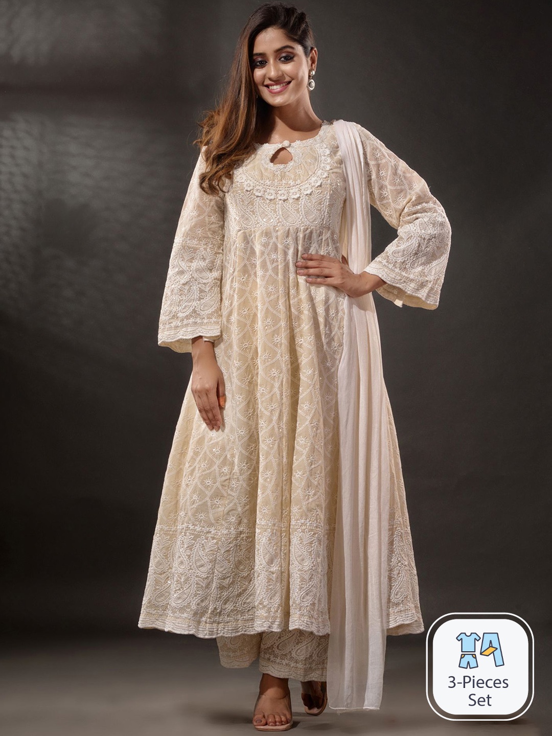 

Disli Paisley Embroidered Empire Pure Cotton Kurta with Palazzos & With Dupatta, Off white