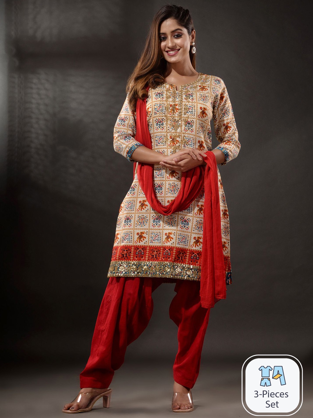 

Disli Bandhani Printed Regular Chanderi Silk Kurta with Salwar & Dupatta, Off white