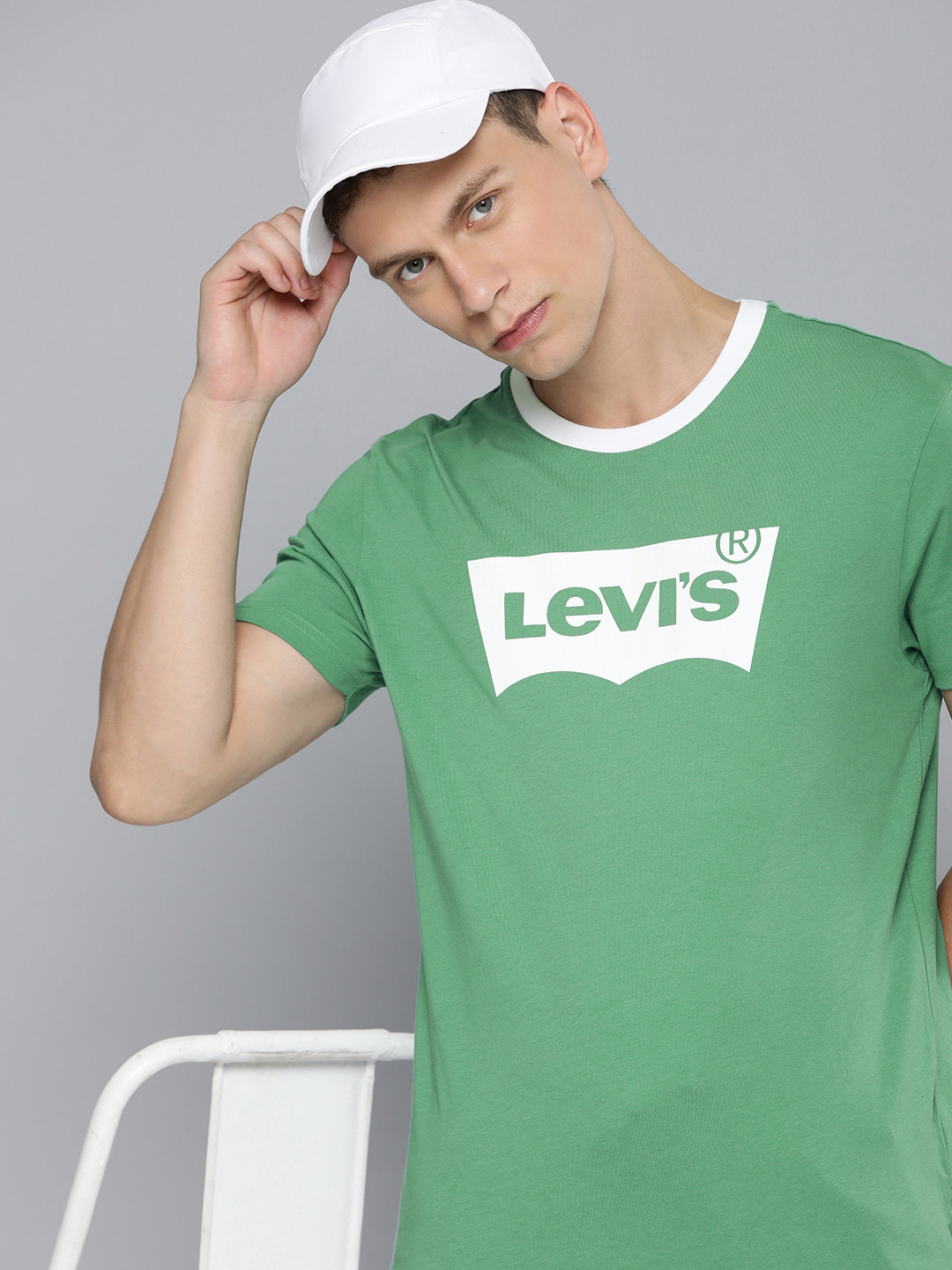 

Levis Pure Cotton Brand Logo Printed Casual T-shirt, Green