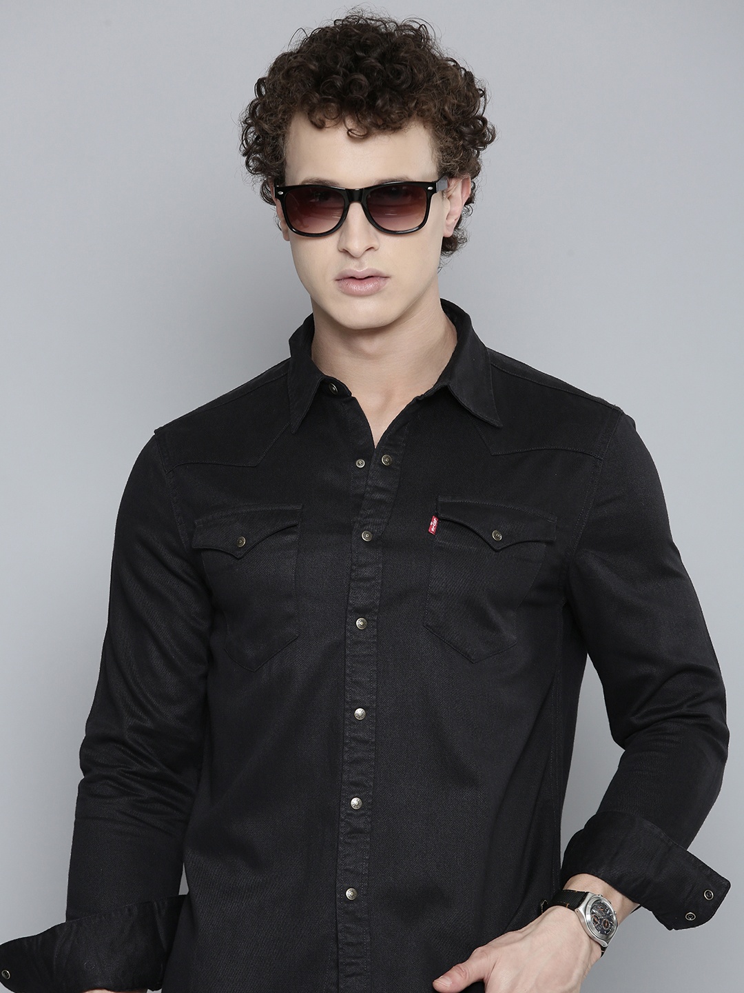 

Levis Solid Slim Fit Casual Shirt, Black