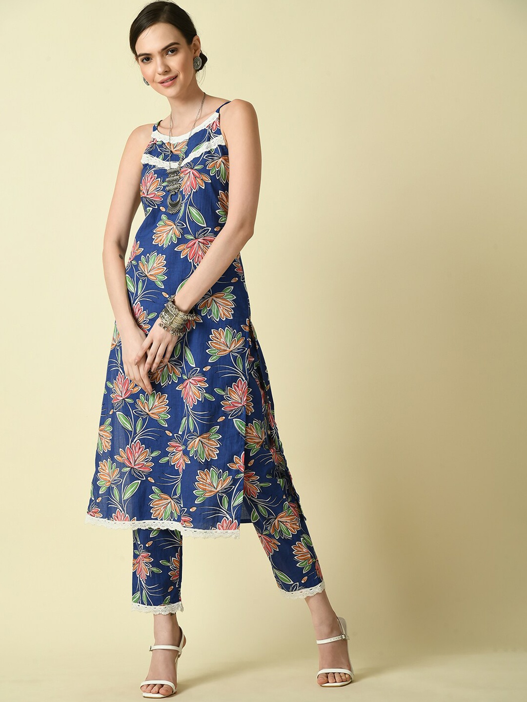 

KALINI Floral Printed Regular Pure Cotton Kurta With Trousers, Blue