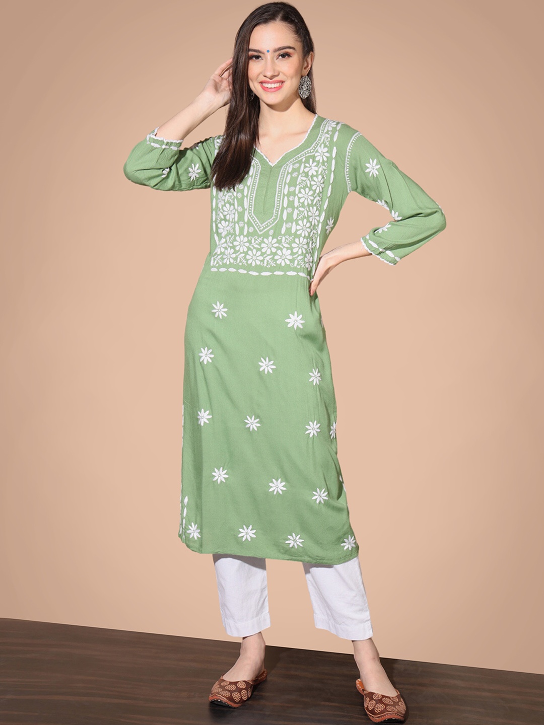 

Ethnava Floral Yoke Design V-Neck Cotton Straight Kurta, Green