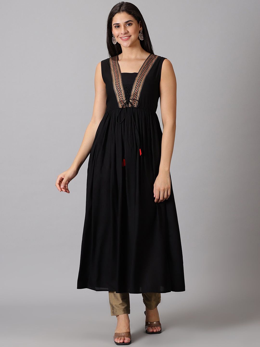 

DK FAB V-Neck Sleeveless Anarkali Kurta, Black