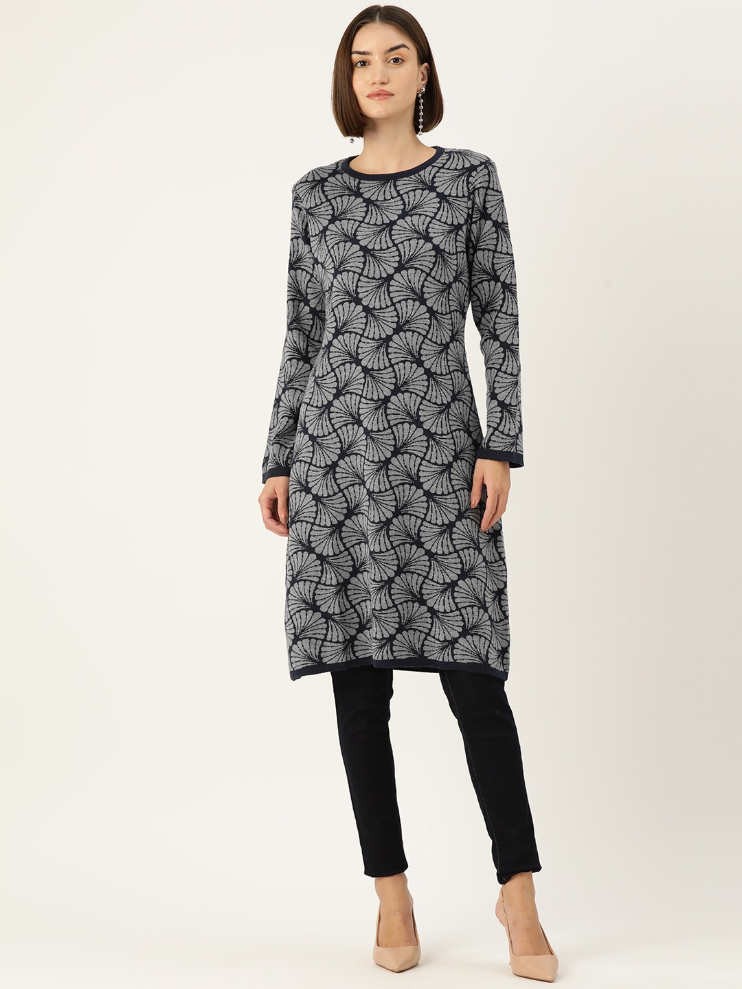 

American Eye Floral Indigo Acrylic Winter Kurta, Navy blue