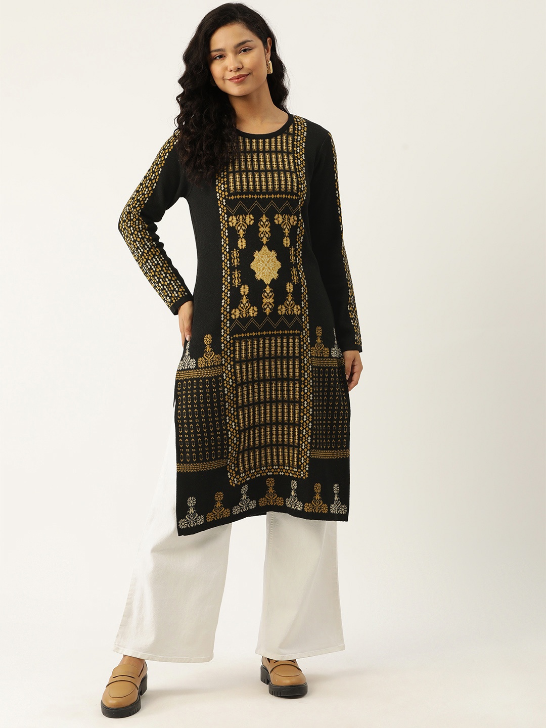 

American Eye Women Ethnic Motifs Winter Kurta, Black