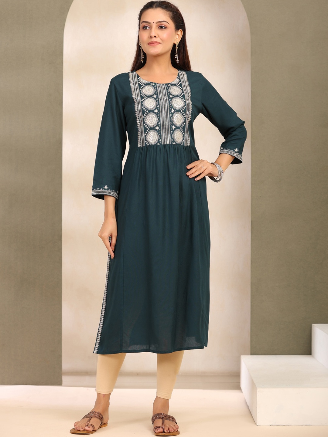 

Readiprint Fashions Geometric Embroidered Yoke Design Pleated A-Line Kurta, Teal