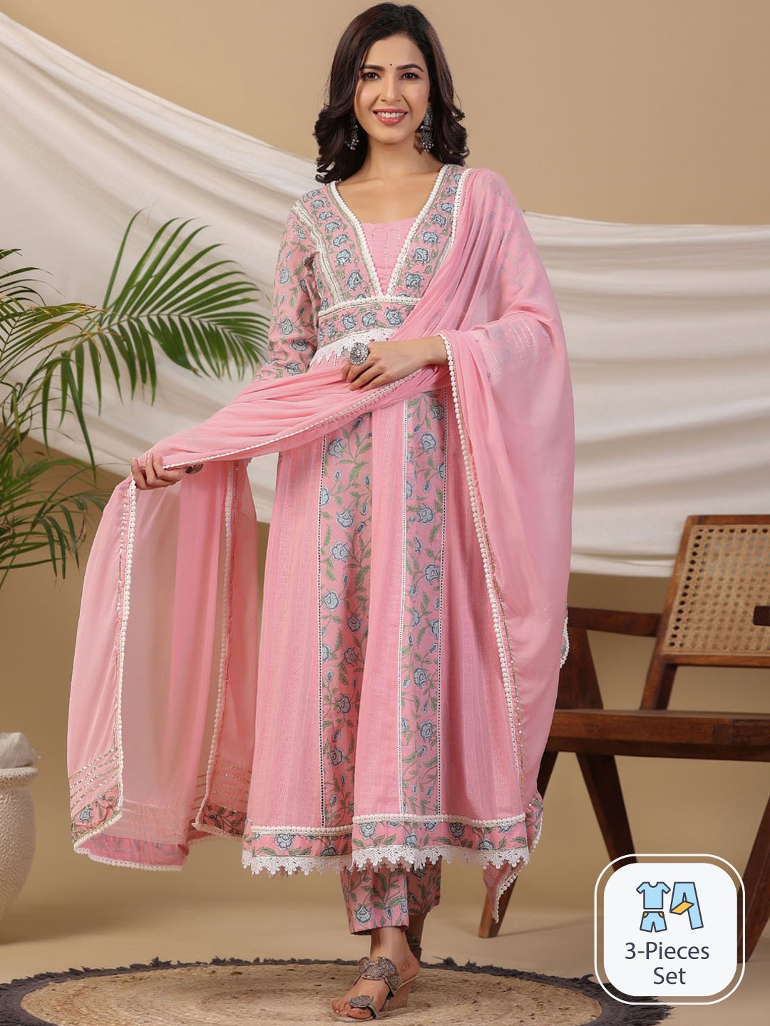 

Readiprint Fashions Floral Printed Empire Pure Cotton Kurta With Trousers & With Dupatta, Pink