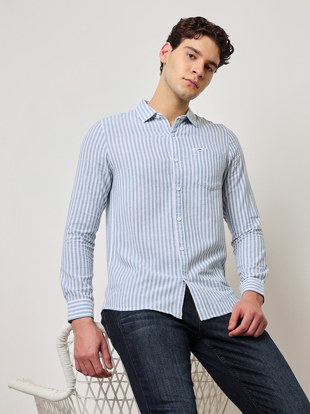 

Lee Slim Fit Vertical Stripes Striped Cotton Casual Shirt, Blue