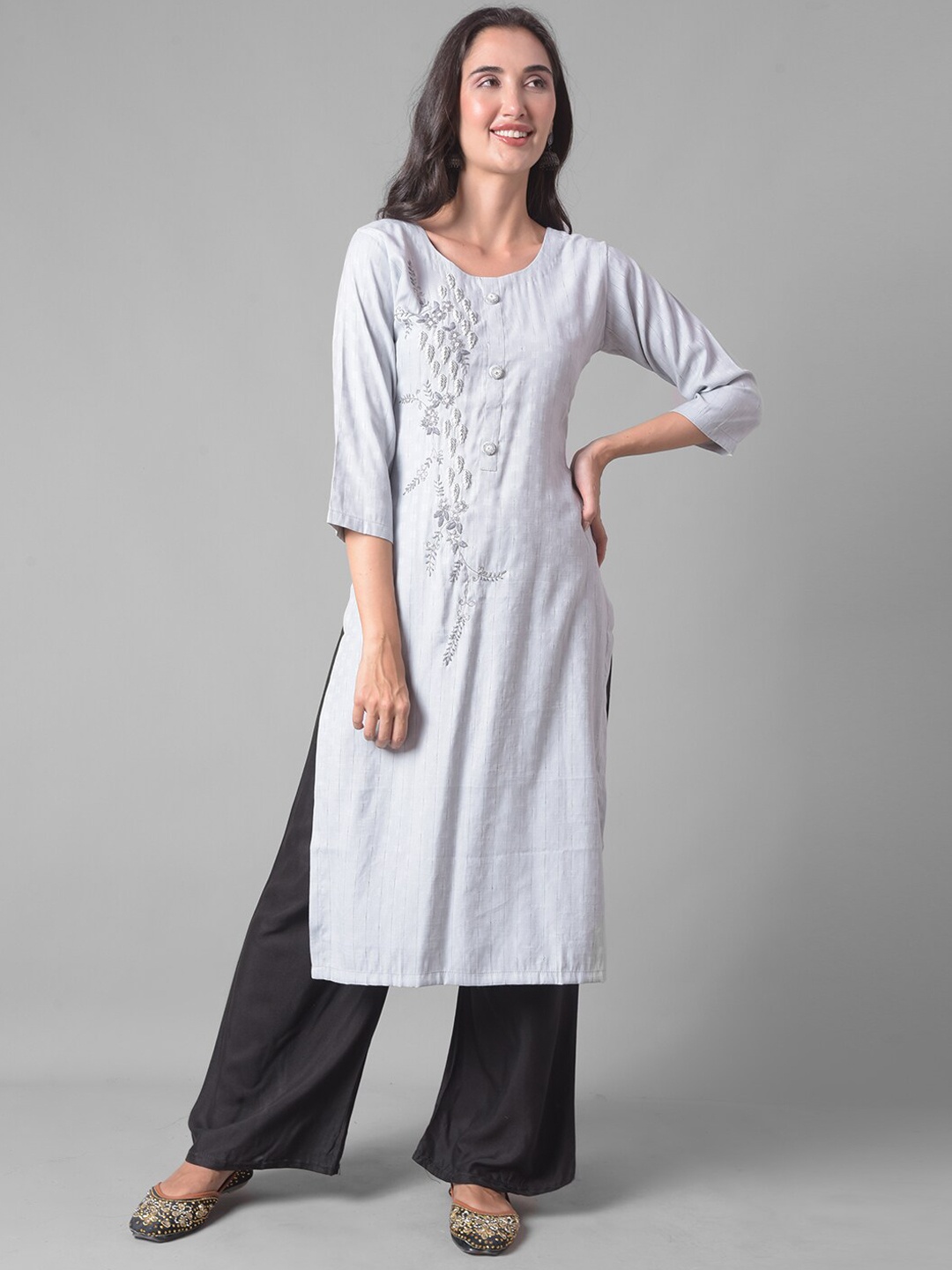 

Dollar Missy Floral Embroidered Round Neck Thread Work Regular Kurta, Grey